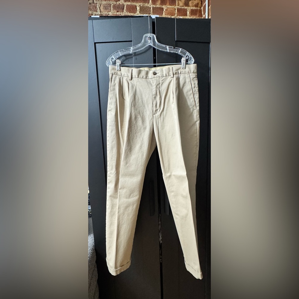 Banana Republic Men's Cream Chinos